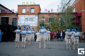 10606077_896444843718359_669475997486182023_n