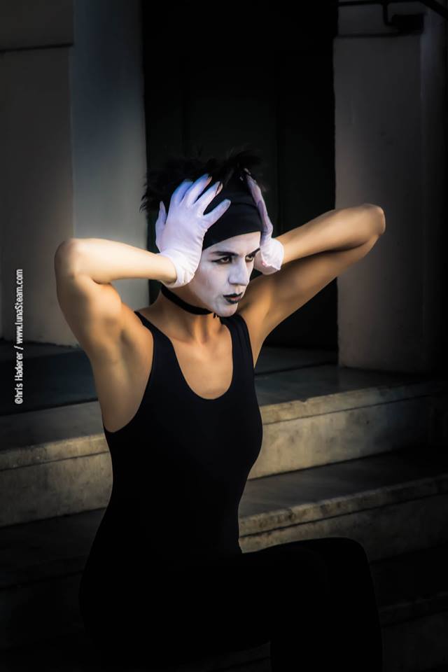 26734344_1686070474785759_6358144916005037569_n